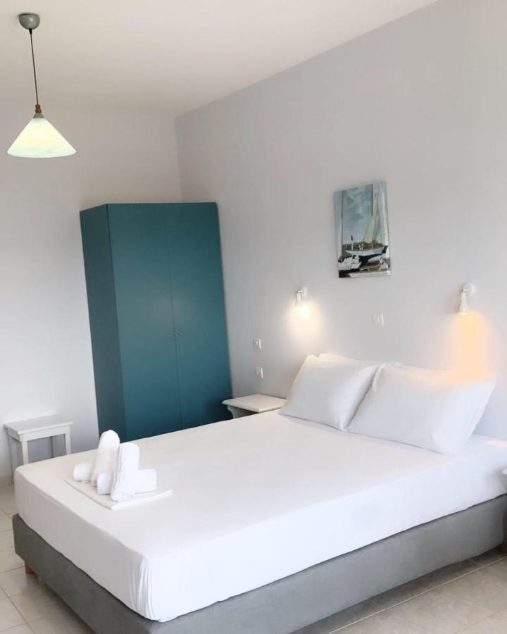 Ilias Apartments Finikounta Dış mekan fotoğraf