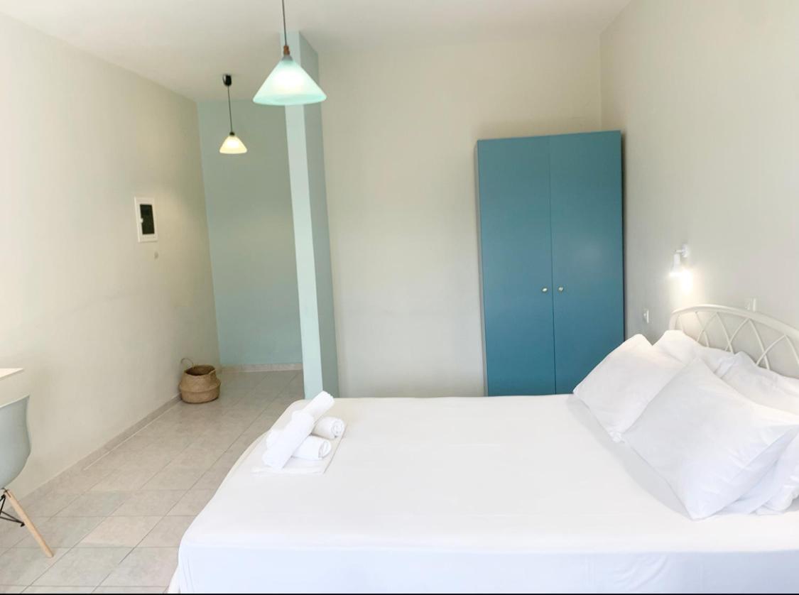 Ilias Apartments Finikounta Dış mekan fotoğraf
