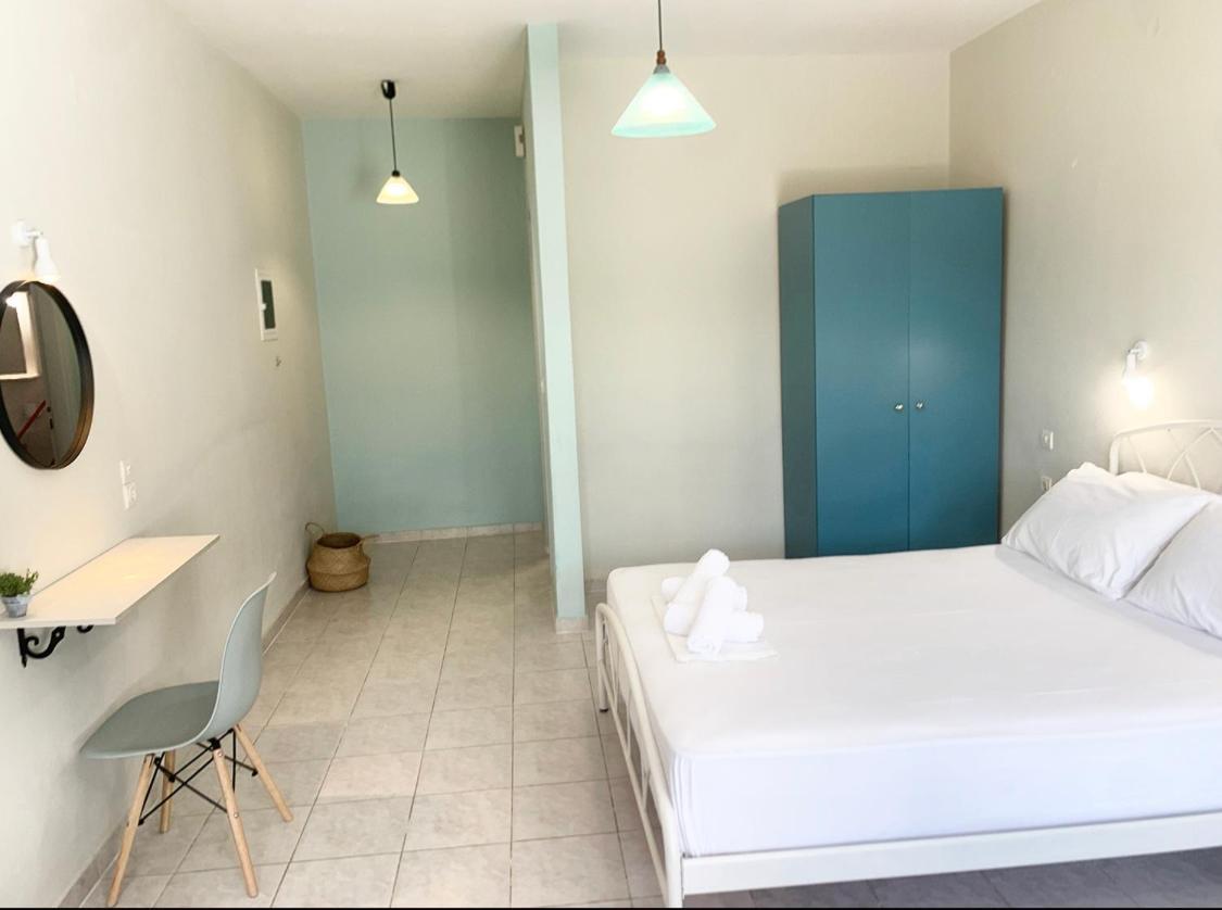 Ilias Apartments Finikounta Dış mekan fotoğraf